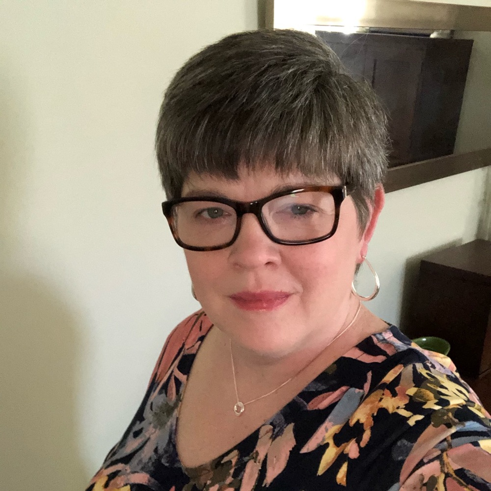 Meet your Posher, Jennifer